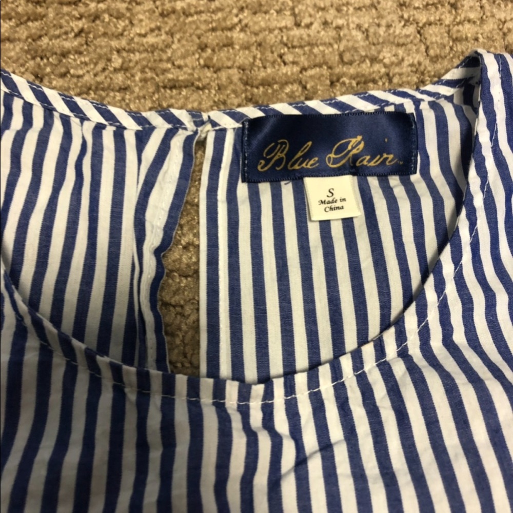 Francesca’s blouse - Picture 3 of 3